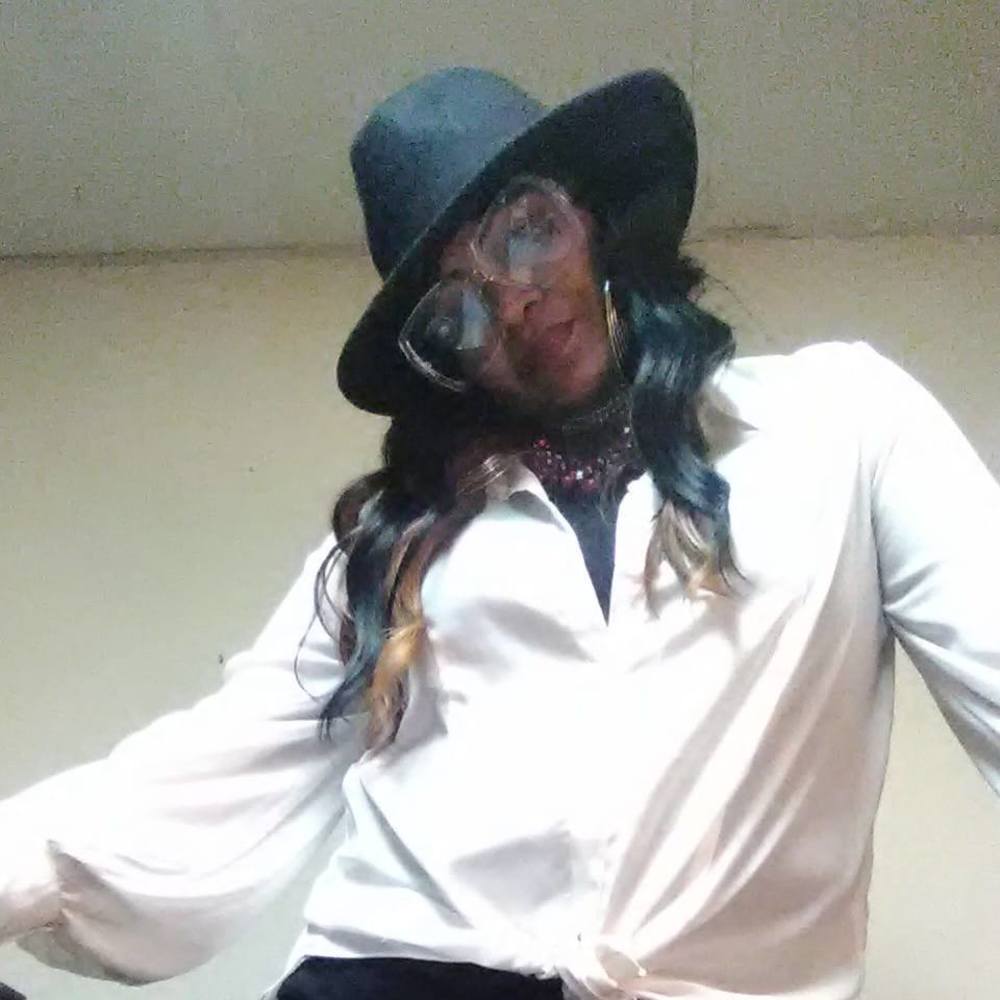 Meet your Posher, Leah